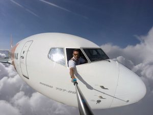 Pilots Dangerous Mid Flight Selfies Go Viral But Turns Out Theyre